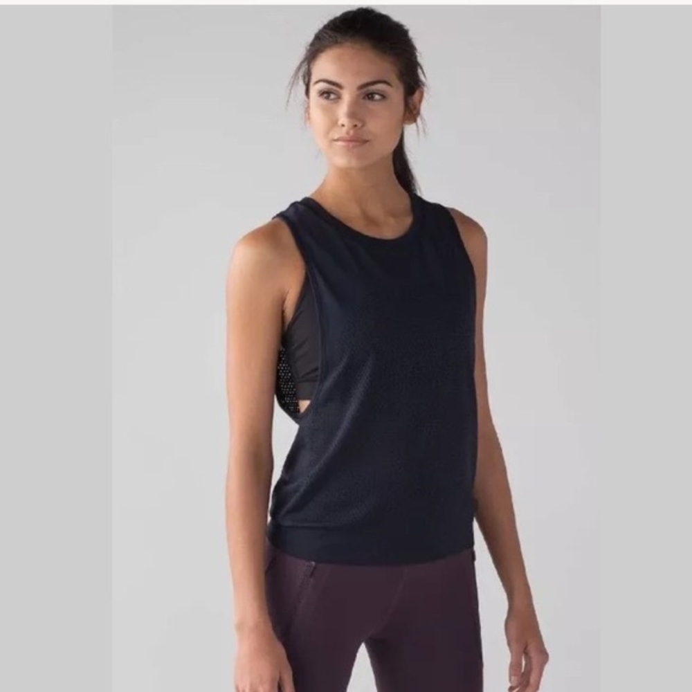 Lululemon tank top size 8